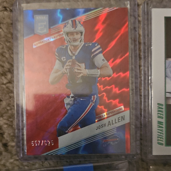 NFL Trading Card Collection - Picture 5 of 13